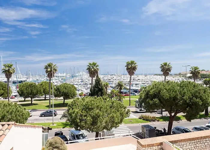 Modern Studio Apt W/Balcony/Port Views/Nr Old Town